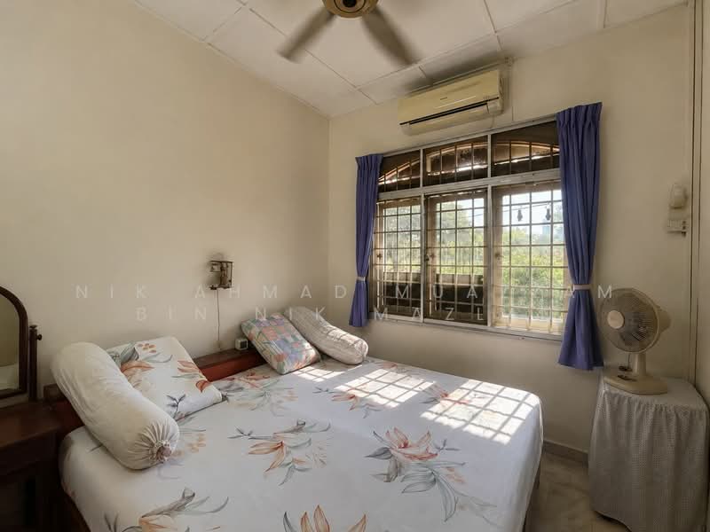 2-storey Terraced House for Sale in Taman Alam Megah (Shah Alam) - Nik Ahmad Muazzam Bin Nik Mazlan - Bedroom - PropertyGuru.com.my