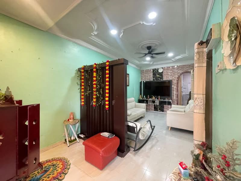 Terraced House for Sale in Klang (Selangor) - Ashraff Daniel - Living Room - PropertyGuru.com.my