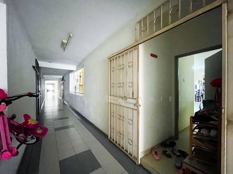 Apartment for Sale at Lumayan Apartment (Bdr Tasik Permaisuri) - Ashraff Daniel - PropertyGuru.com.my