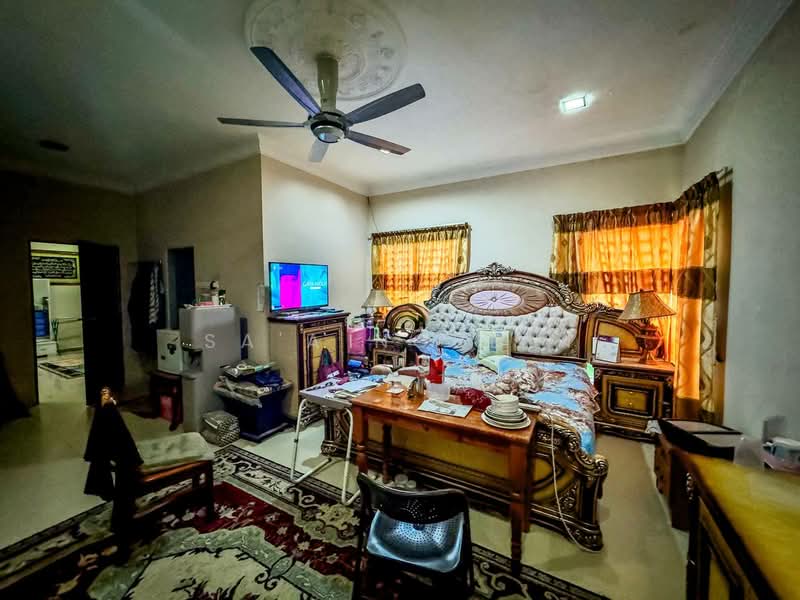 2-storey Terraced House for Sale in Seksyen 8 (Shah Alam) - Sa'a Nordin - Bedroom - PropertyGuru.com.my