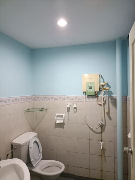 Pangsapuri untuk Disewa di Lake View Suites - YC Fung - Bathroom - PropertyGuru.com.my