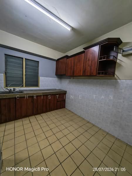 Apartment for Rent at Sri Raya Apartments - Christine Tan - Kitchen - PropertyGuru.com.my