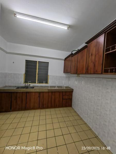 Apartment for Rent at Sri Raya Apartments - Christine Tan - Kitchen - PropertyGuru.com.my