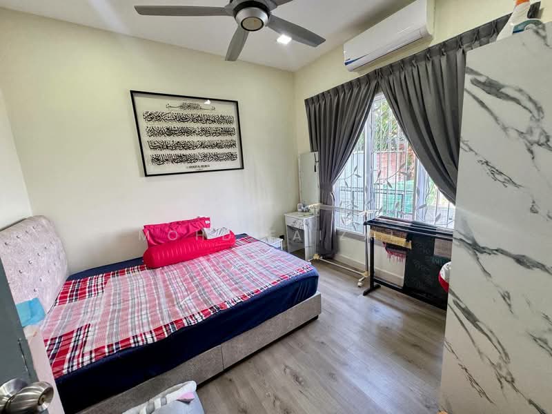 Semi-Detached House for Sale in Ulu Kelang (Selangor) - Mohd Faizal - Bedroom - PropertyGuru.com.my