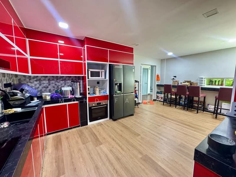 Semi-Detached House for Sale in Ulu Kelang (Selangor) - Mohd Faizal - Kitchen - PropertyGuru.com.my