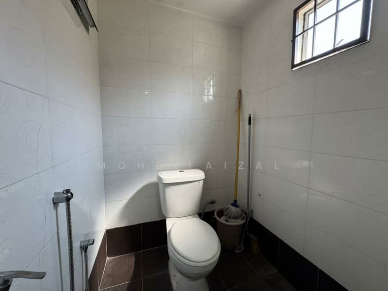 Rumah Teres 1 Tingkat untuk Dijual di Bandar Baru Bangi (Selangor) - Mohd Faizal - Bathroom - PropertyGuru.com.my