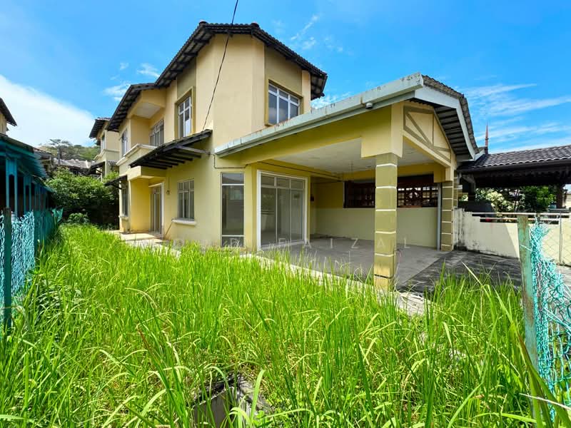 Semi-Detached House for Sale in Sepang (Selangor) - Mohd Faizal - Exterior - PropertyGuru.com.my