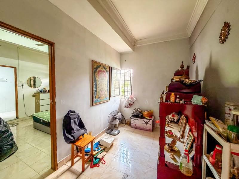 1-storey Terraced House for Sale in Taman Lucky (Bangsar) - Wan Azlan Ahmad - PropertyGuru.com.my