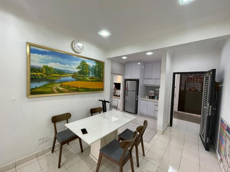 Pangsapuri untuk Dijual di Damansara Sutera - Faiza Aziz - Kitchen - PropertyGuru.com.my