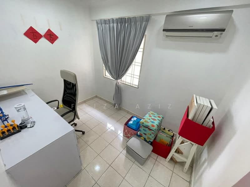 Pangsapuri untuk Dijual di Damansara Sutera - Faiza Aziz - Study - PropertyGuru.com.my