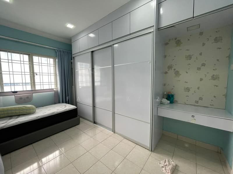 Pangsapuri untuk Dijual di Damansara Sutera - Faiza Aziz - Bedroom - PropertyGuru.com.my