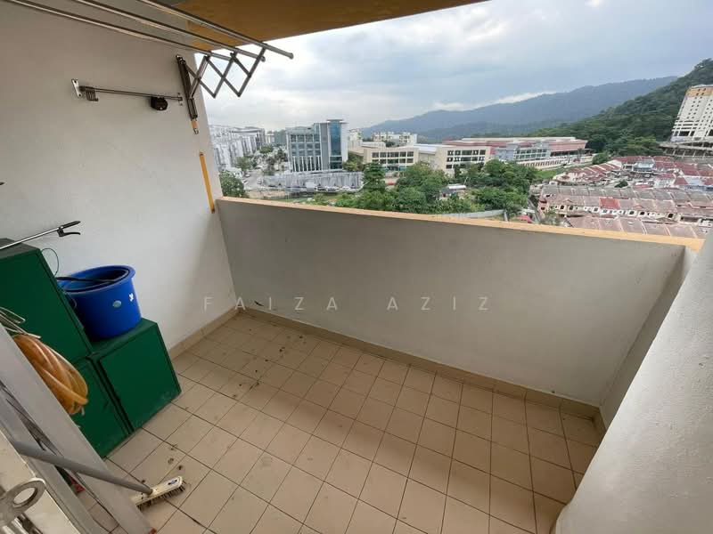 Pangsapuri untuk Dijual di Damansara Sutera - Faiza Aziz - Balcony - PropertyGuru.com.my