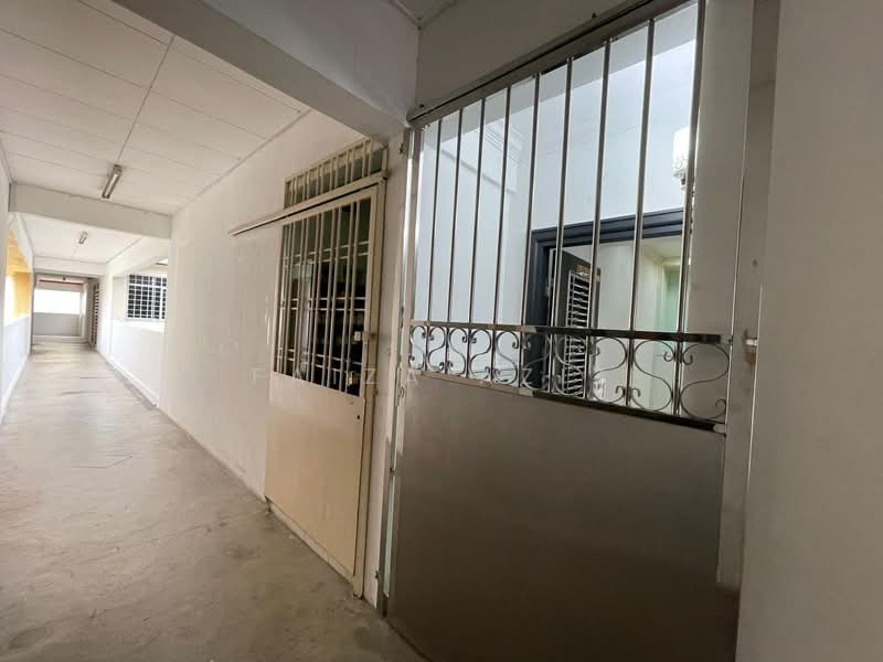 Pangsapuri untuk Dijual di Damansara Sutera - Faiza Aziz - Corridor - PropertyGuru.com.my