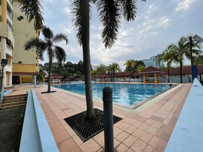 Pangsapuri untuk Dijual di Damansara Sutera - Faiza Aziz - Exterior - PropertyGuru.com.my