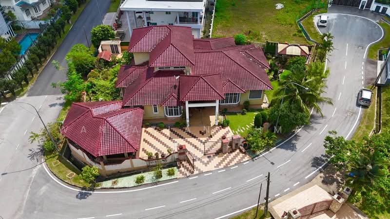 Rumah Banglo untuk Dijual di Seksyen 8 (Kota Damansara) - Wan Azlan Ahmad - PropertyGuru.com.my