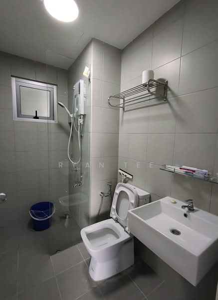 Kondominium untuk Disewa di Sofiya Residensi - Ryan Tee - Bathroom - PropertyGuru.com.my