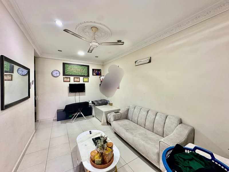 1-storey Terraced House for Sale in Kampung Jalan Kebun (Shah Alam) - Wan Azlan Ahmad - PropertyGuru.com.my