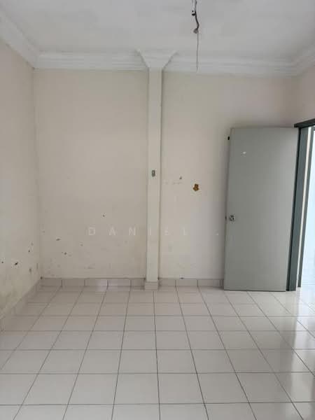 Apartment for Sale at Sri Bayu Apartments - DANIEL . - Interior - PropertyGuru.com.my
