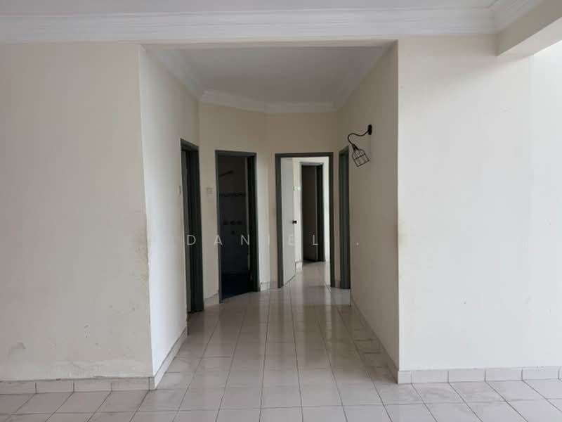 Apartment for Sale at Sri Bayu Apartments - DANIEL . - PropertyGuru.com.my