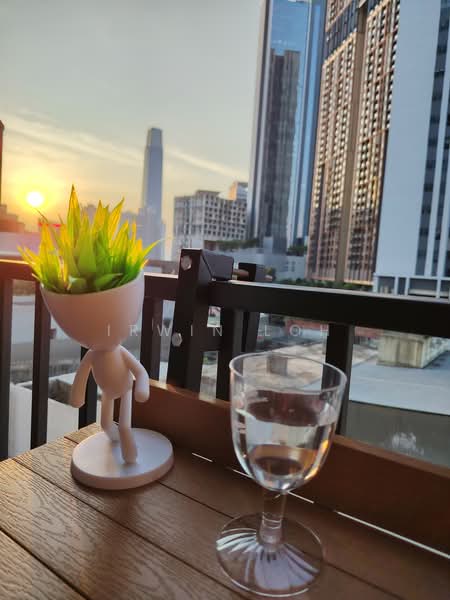 Kondominium untuk Disewa di SWNK Houze @ BBCC - Irwin Loh - Balcony - PropertyGuru.com.my