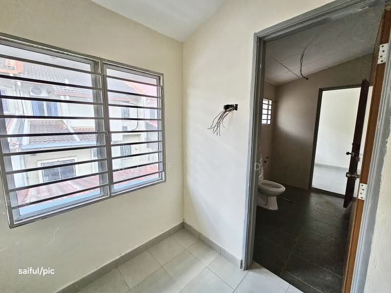2-storey Terraced House for Sale in Bukit Jelutong (Shah Alam) - Alif Saad - PropertyGuru.com.my