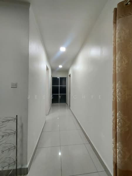 Condominium for Rent at Suasana Lumayan - Jessy Chye - Corridor - PropertyGuru.com.my