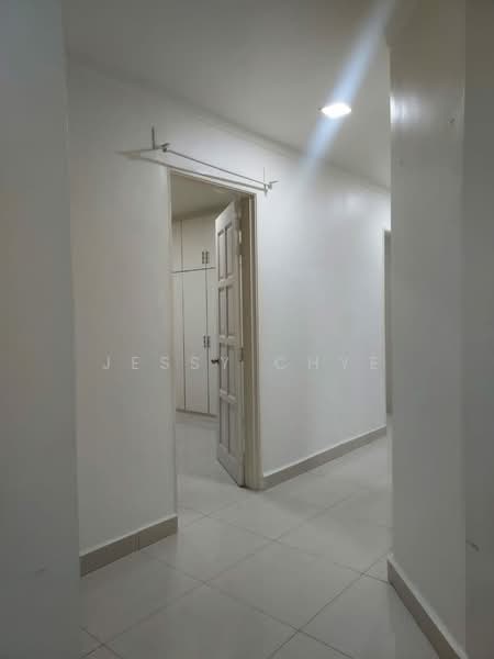 Condominium for Rent at Suasana Lumayan - Jessy Chye - Corridor - PropertyGuru.com.my