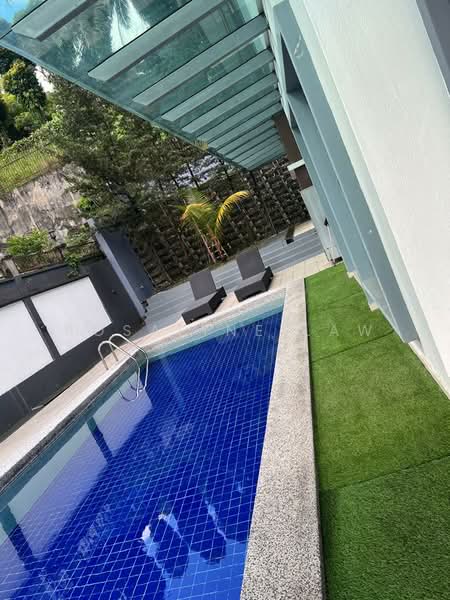 Rumah Banglo untuk Dijual di Bukit Bandaraya (Bangsar) - Rosaline Law - Swimming pool - PropertyGuru.com.my