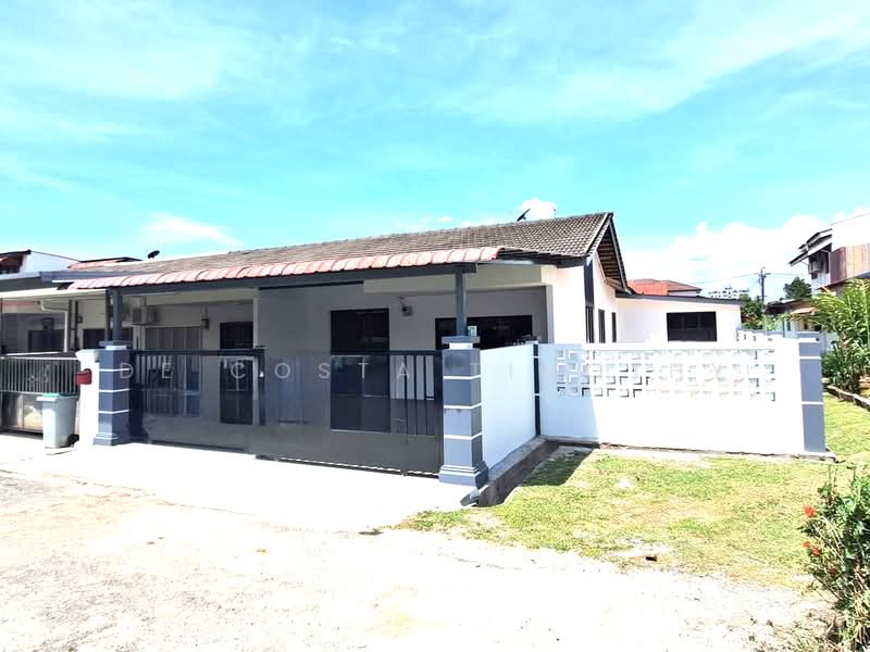 Rumah Teres 1-Tingkat untuk Dijual di Ujong Pasir (Melaka) - De Costa Timothy - Exterior - PropertyGuru.com.my
