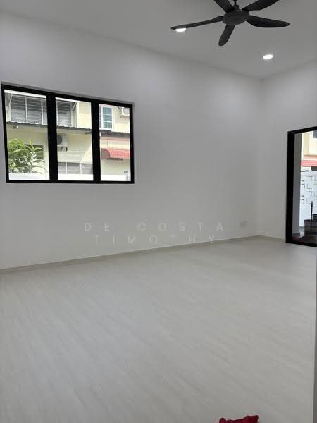Rumah Teres 1-Tingkat untuk Dijual di Ujong Pasir (Melaka) - De Costa Timothy - Living Room - PropertyGuru.com.my