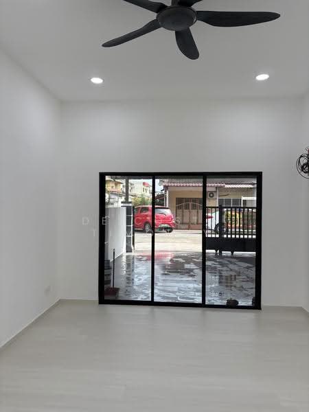 Rumah Teres 1-Tingkat untuk Dijual di Ujong Pasir (Melaka) - De Costa Timothy - Living Room - PropertyGuru.com.my