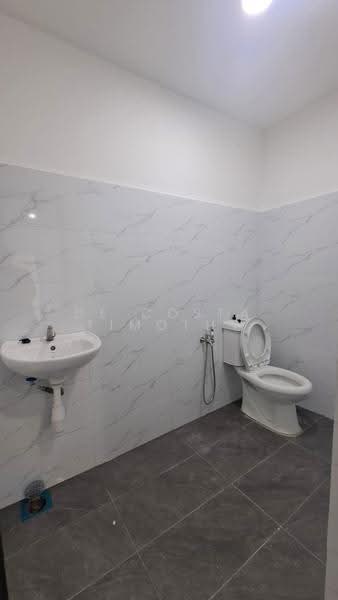 Rumah Teres 1-Tingkat untuk Dijual di Ujong Pasir (Melaka) - De Costa Timothy - Bathroom - PropertyGuru.com.my