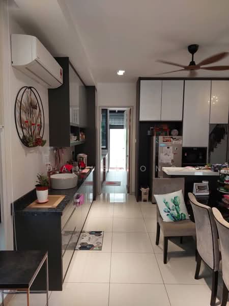 Rumah Teres 3 Tingkat untuk Disewa di BANDAR PUCHONG JAYA (Puchong) - Daniel Ong - PropertyGuru.com.my
