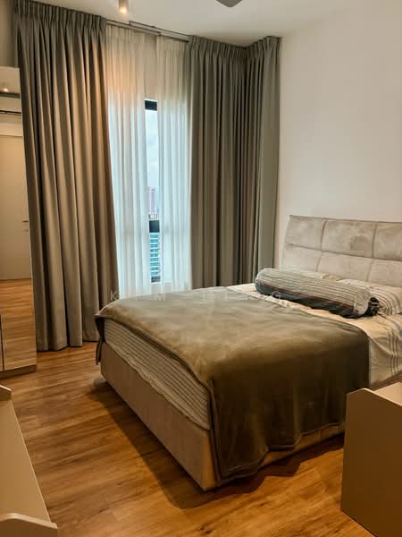 Servis Apartment untuk Disewa di Sunway Belfield - Kim Ling - Master Bedroom - PropertyGuru.com.my