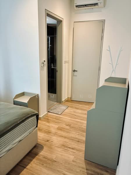 Servis Apartment untuk Disewa di Sunway Belfield - Kim Ling - Master Bedroom - PropertyGuru.com.my