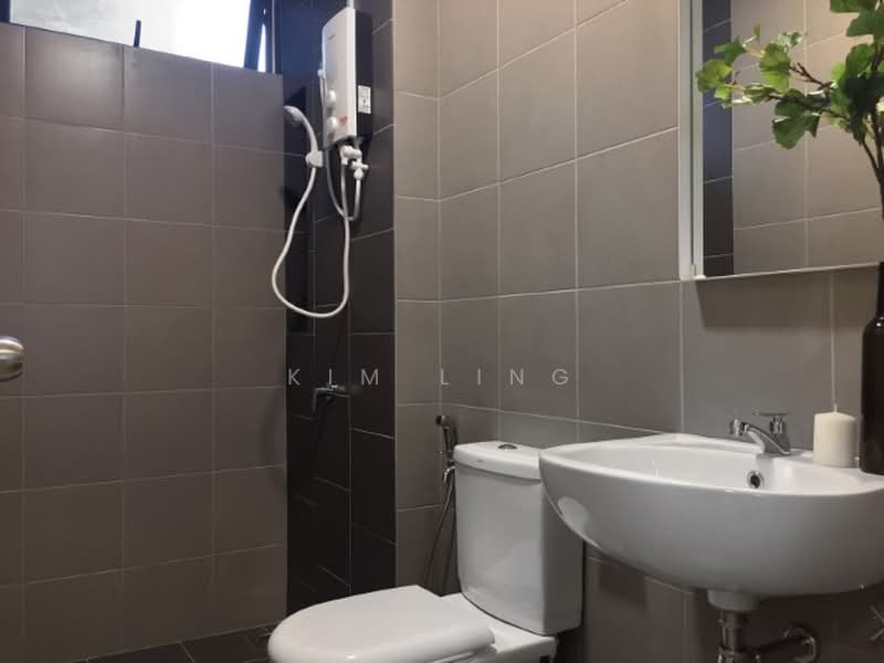 Servis Apartment untuk Disewa di Sunway Gandaria - Kim Ling - Master Bathroom - PropertyGuru.com.my