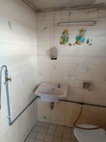 Apartment for Sale at Vista Angkasa - Isz Lynn - Bathroom - PropertyGuru.com.my