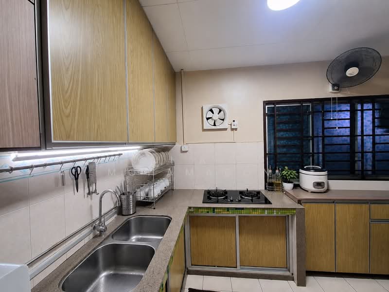 2-storey Terraced House for Sale in Johor Bahru (Johor) - Haji Andy Mohamadon - Kitchen - PropertyGuru.com.my