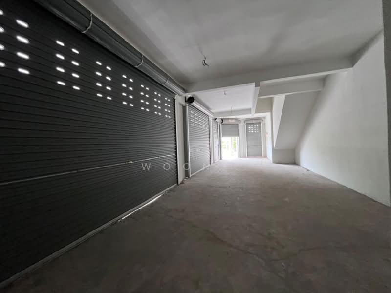 Shop for Rent in Taman Merdeka Jaya (Batu Berendam) - Woon . - Interior - PropertyGuru.com.my