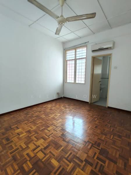 Rumah Teres 2 Tingkat untuk Dijual di Taman Wawasan (Puchong) - Kelly Low - PropertyGuru.com.my