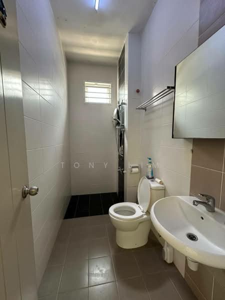 Semi-Detached House for Rent in Nusa Duta (Iskandar Puteri (Nusajaya)) - Tony Lim - Bathroom - PropertyGuru.com.my