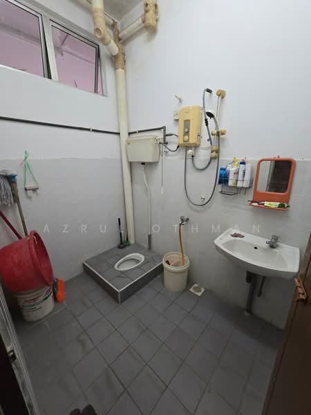 2-storey Terraced House for Sale in Taman Sri Angsana (Mantin) - Azrul Othman - Bathroom - PropertyGuru.com.my