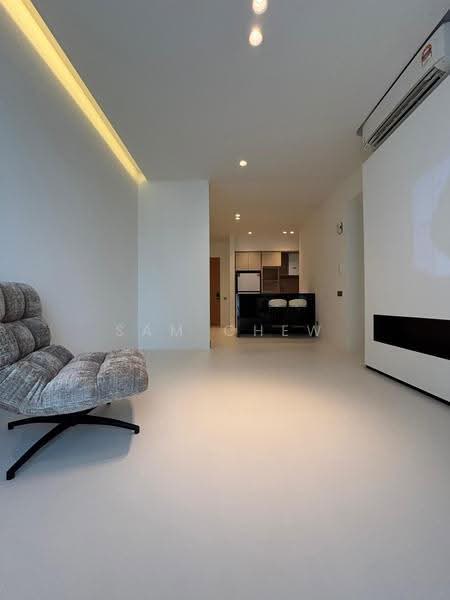 Kediaman Servis untuk Dijual di Millerz Square Serviced Residence - Sam Chew - Living Room - PropertyGuru.com.my