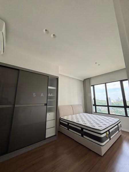 Kediaman Servis untuk Dijual di Millerz Square Serviced Residence - Sam Chew - Bedroom - PropertyGuru.com.my