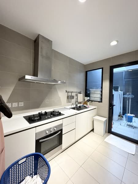 3-storey Terraced House for Sale in Seri Kembangan (Selangor) - CK Yee - PropertyGuru.com.my