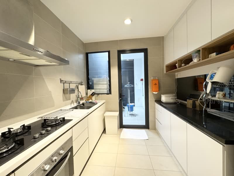 3-storey Terraced House for Sale in Seri Kembangan (Selangor) - CK Yee - PropertyGuru.com.my