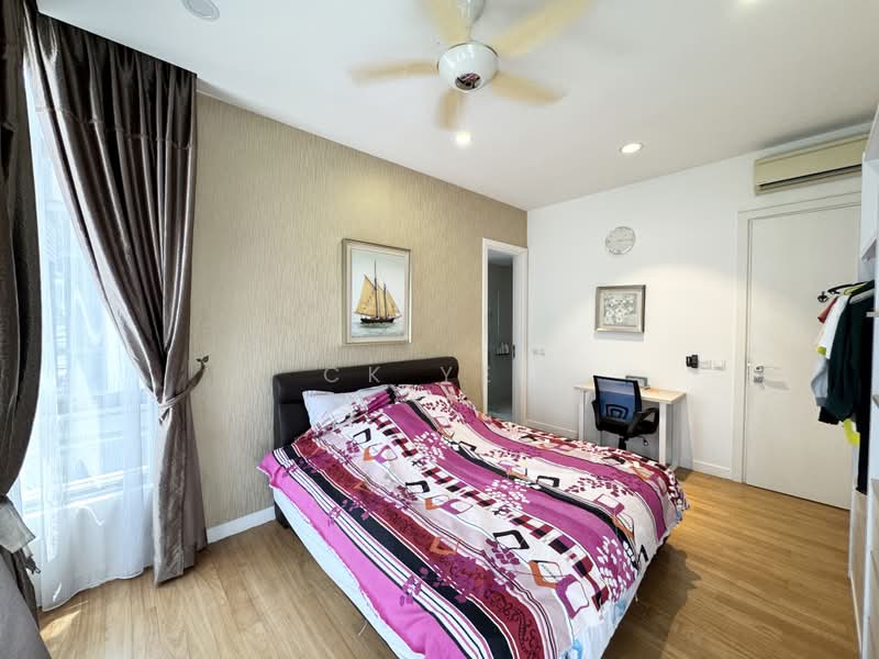3-storey Terraced House for Sale in Seri Kembangan (Selangor) - CK Yee - PropertyGuru.com.my