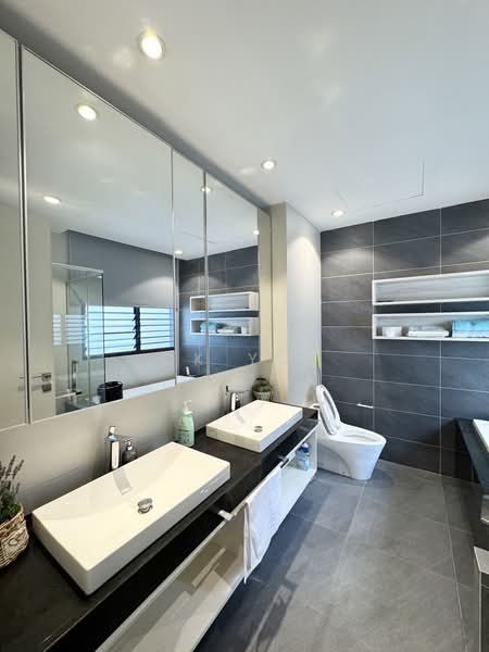 3-storey Terraced House for Sale in Seri Kembangan (Selangor) - CK Yee - PropertyGuru.com.my