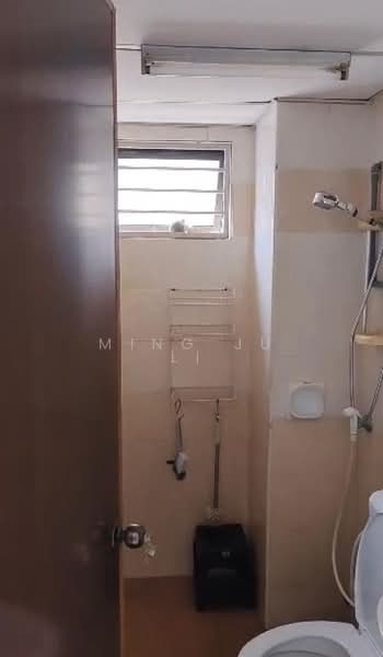 Condominium for Sale at Putra Villa - Ming Ju Li - Bathroom - PropertyGuru.com.my
