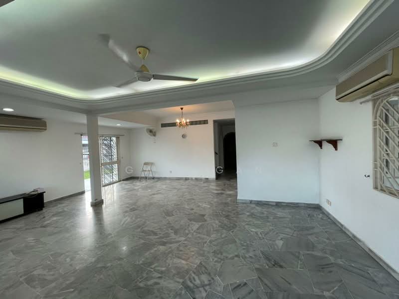 Rumah Teres untuk Disewa di Usj 12 (Subang Jaya) - Gary Gan - Living Room - PropertyGuru.com.my